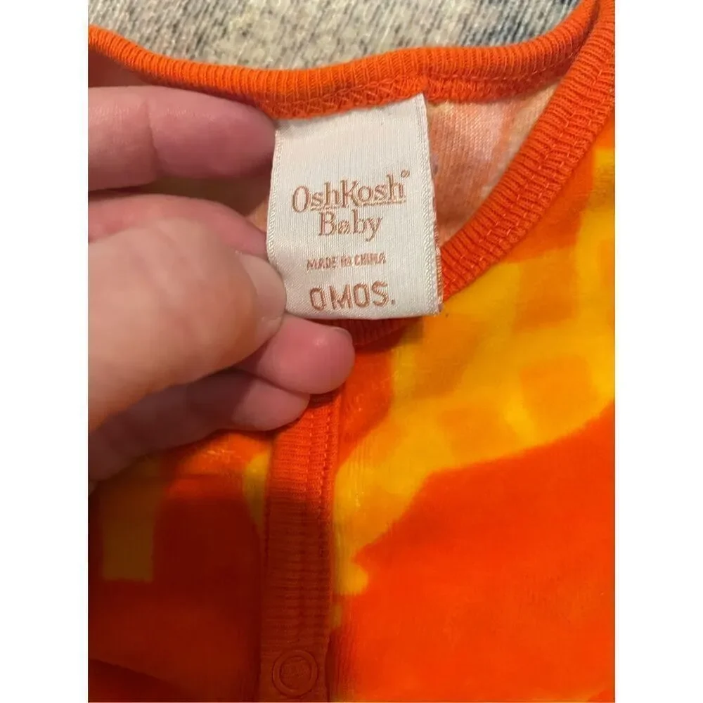 Oshkosh vintage‎ fleece giraffe footie pajamas size newborn